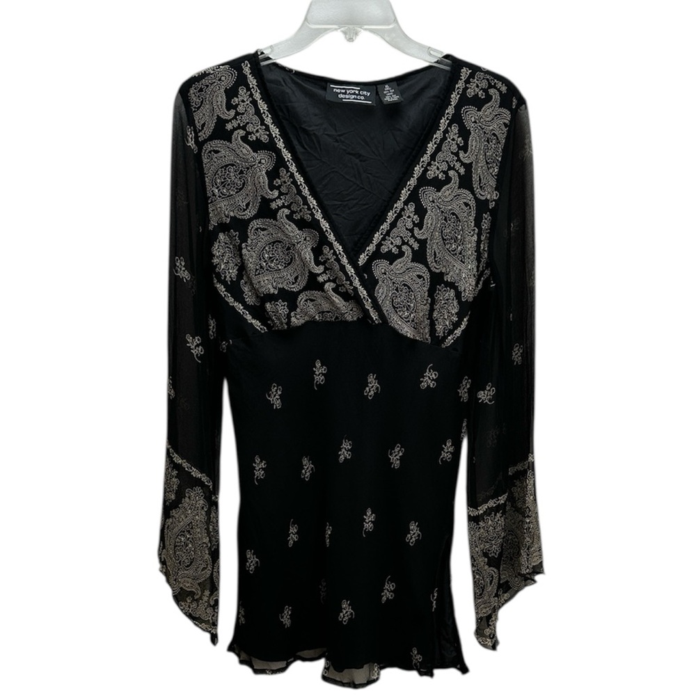 New York & Company Black Paisley V-Neck Long-Sleeve Tunic